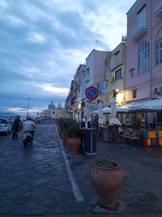 Monolocale Nonna Elena Villa Procida Exterior foto